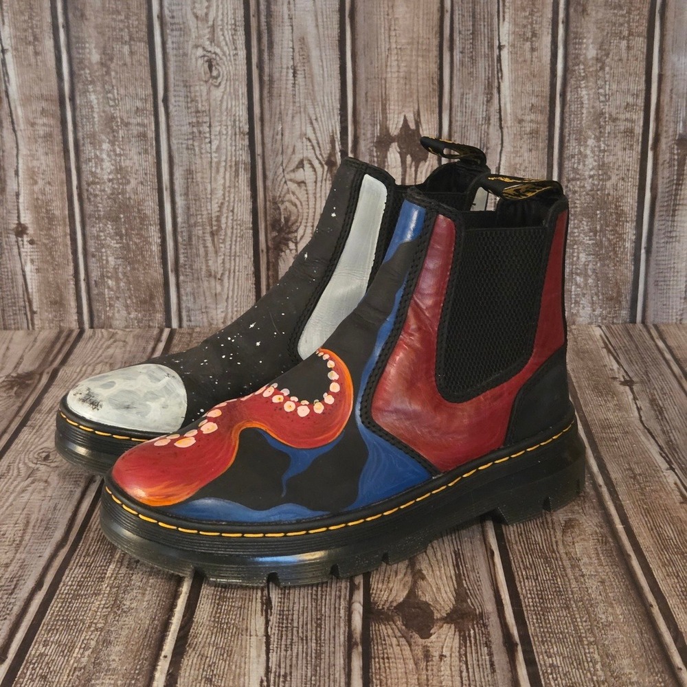 Sz 7 US Womens Dr. Martens Embury Black Hand Painted Octopus Moon Boots VGUC